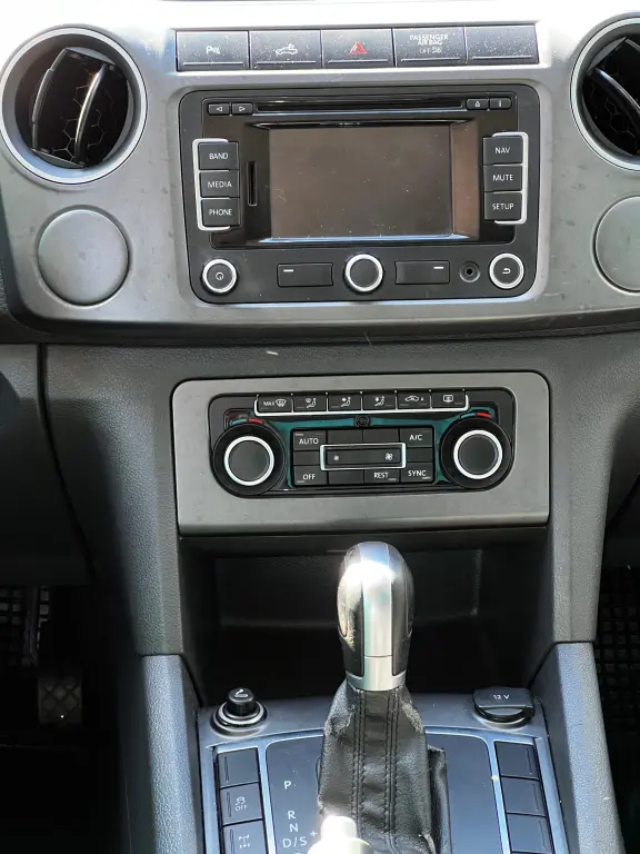 VOLKSWAGEN Amarok - Foto