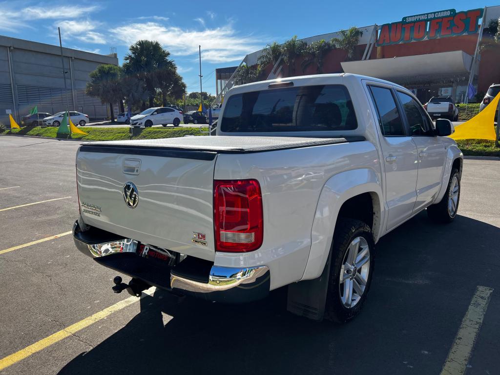 VOLKSWAGEN Amarok - Foto