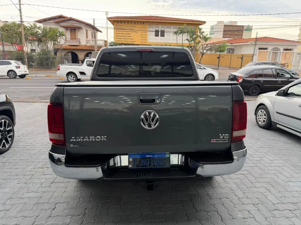 VOLKSWAGEN Amarok - Foto