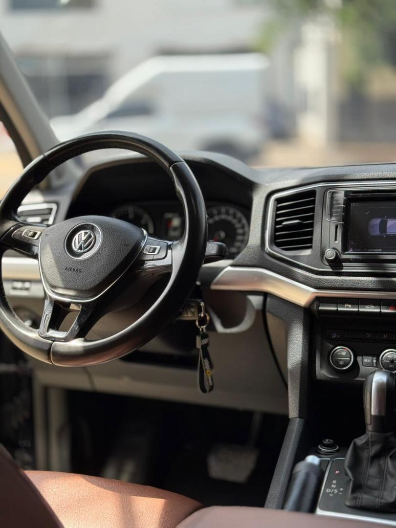 VOLKSWAGEN Amarok - Foto