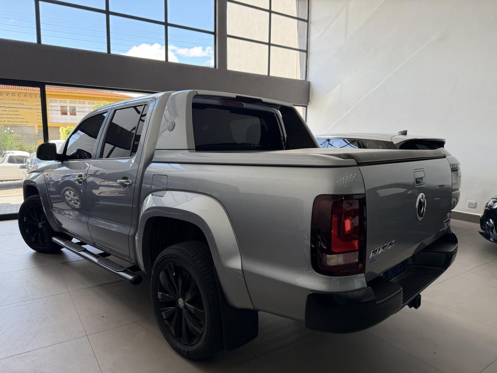 VOLKSWAGEN Amarok - Foto