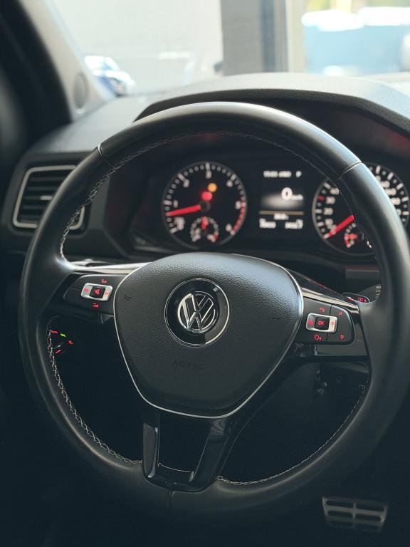 VOLKSWAGEN Amarok - Foto
