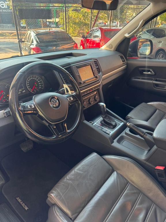 VOLKSWAGEN Amarok - Foto