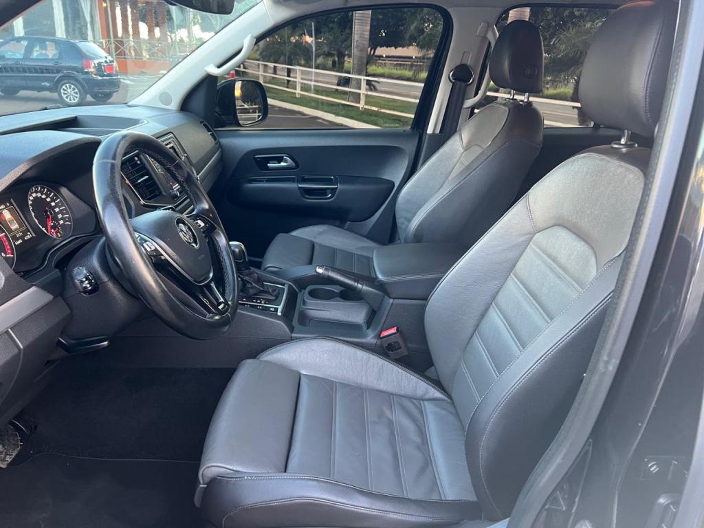 VOLKSWAGEN Amarok - Foto