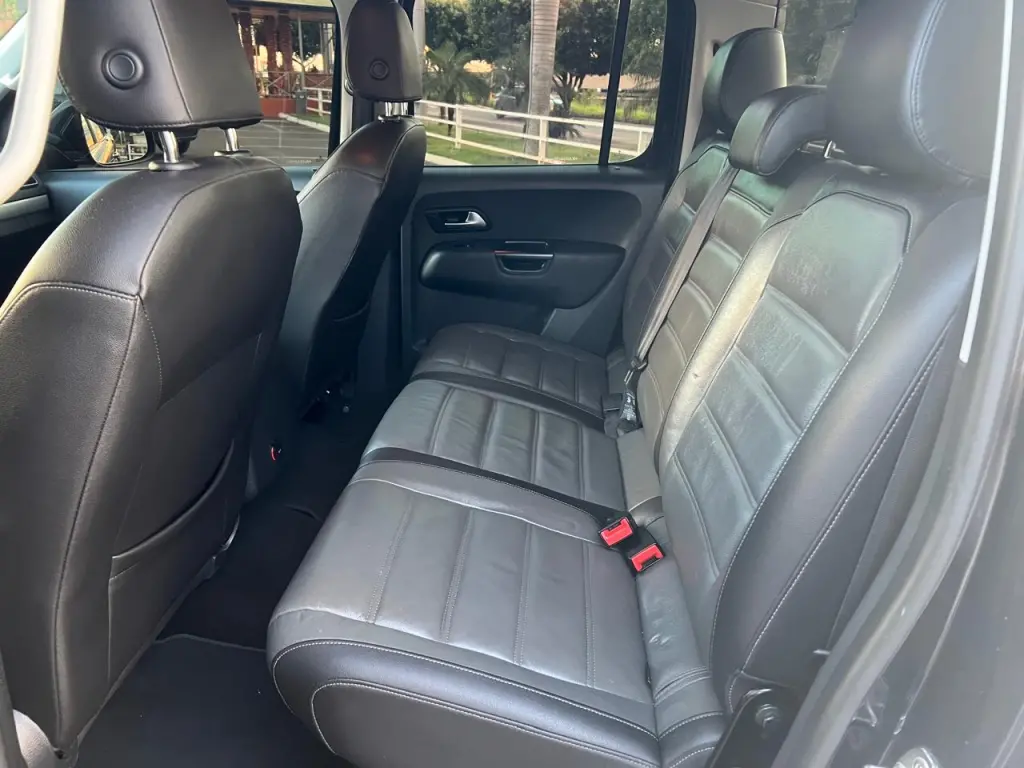 VOLKSWAGEN Amarok - Foto