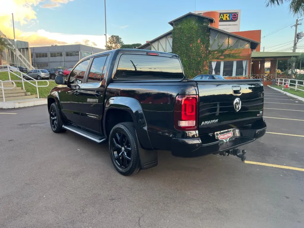 VOLKSWAGEN Amarok - Foto