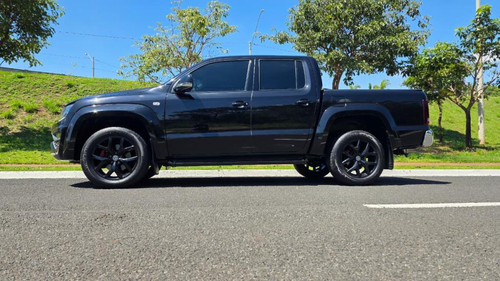 VOLKSWAGEN Amarok - Foto