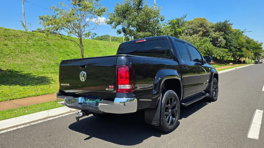 VOLKSWAGEN Amarok - Foto