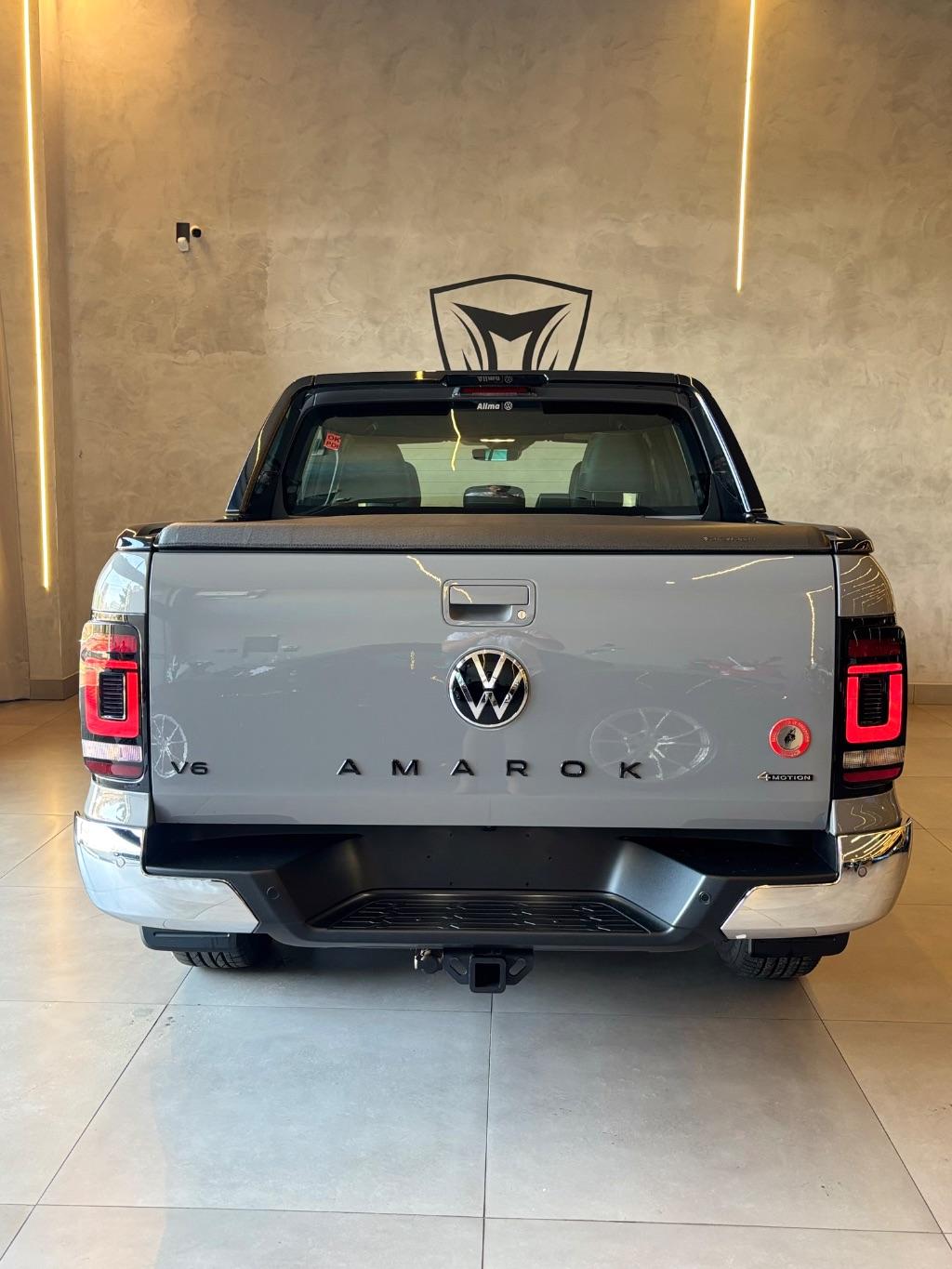 VOLKSWAGEN Amarok - Foto