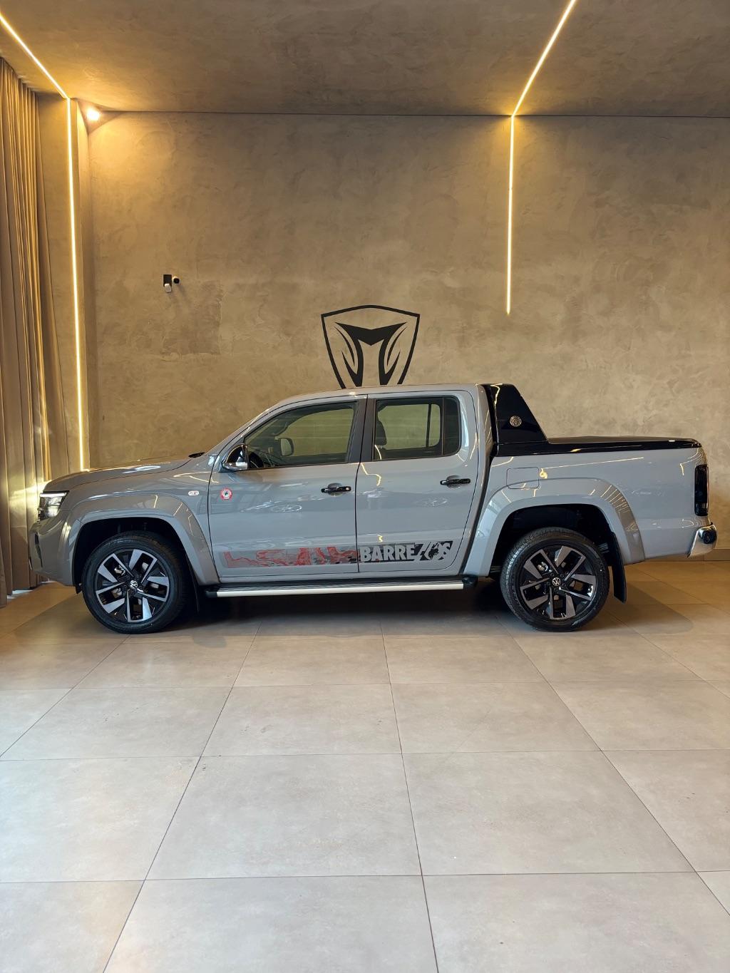 VOLKSWAGEN Amarok - Foto