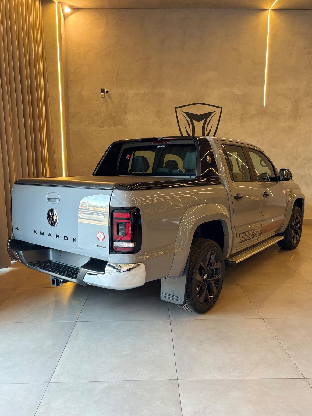 VOLKSWAGEN Amarok - Foto