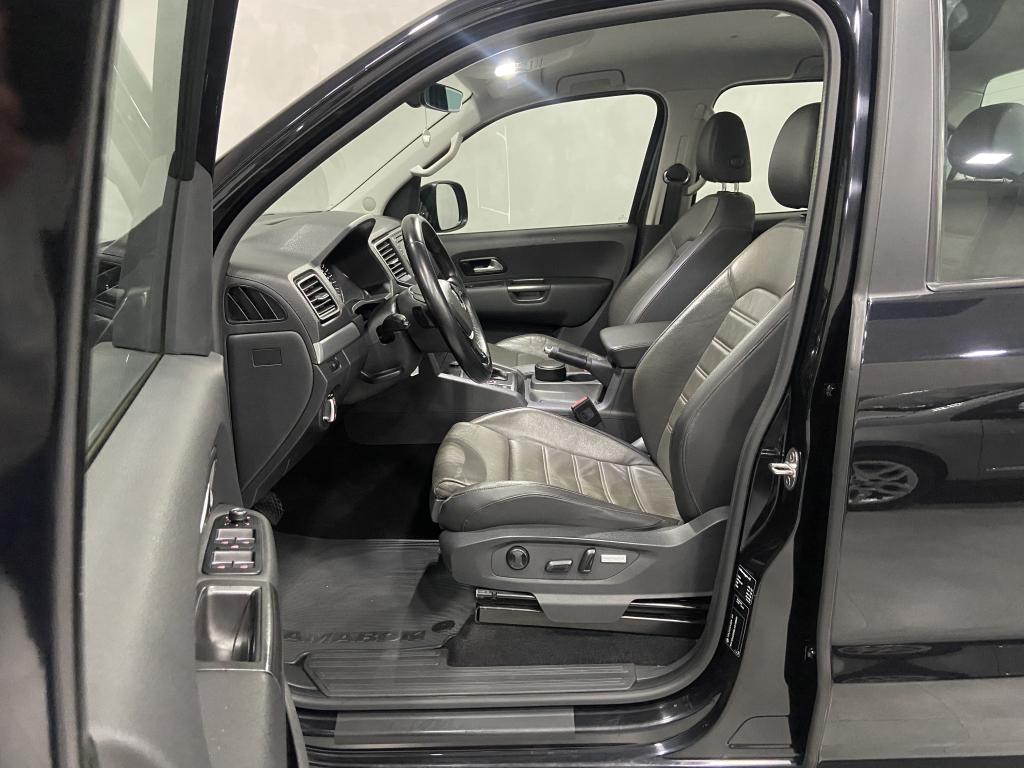 VOLKSWAGEN Amarok - Foto