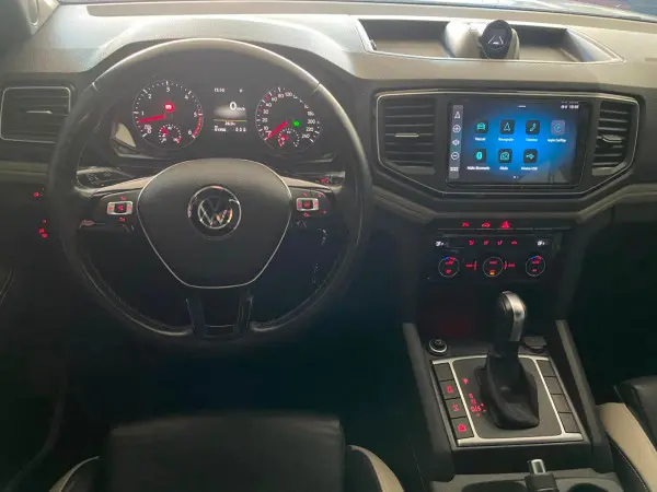 VOLKSWAGEN Amarok - Foto
