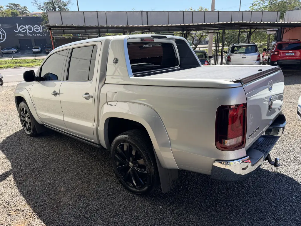 VOLKSWAGEN Amarok - Foto