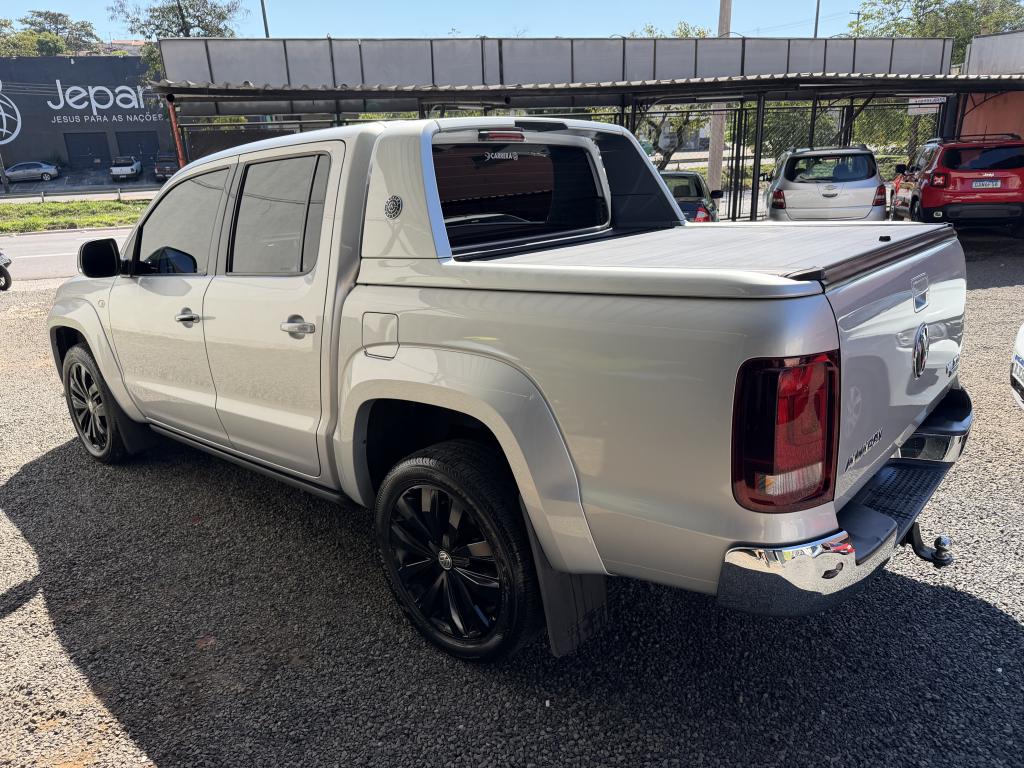VOLKSWAGEN Amarok - Foto