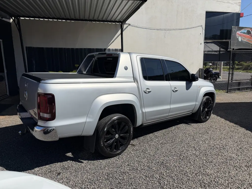 VOLKSWAGEN Amarok - Foto