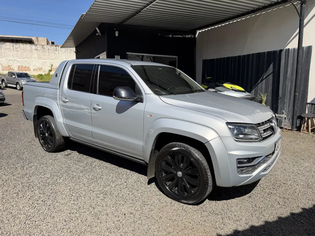 VOLKSWAGEN Amarok - Foto