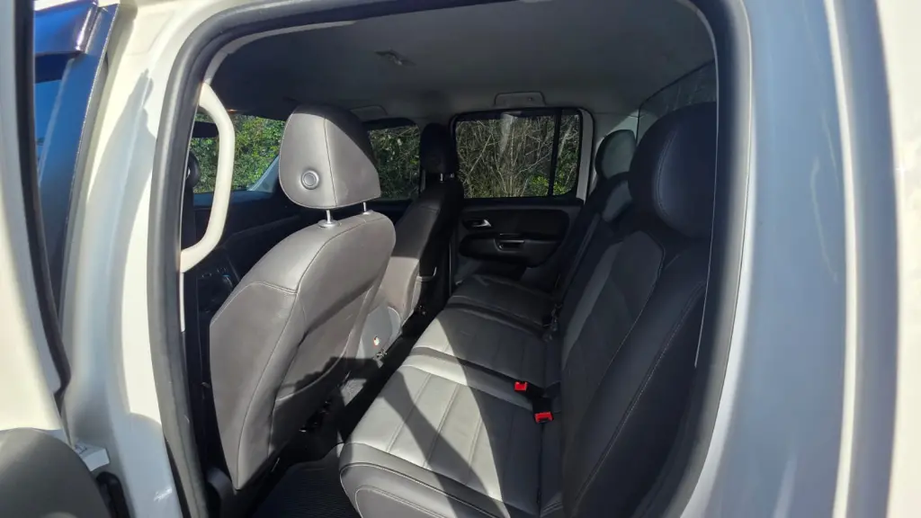 VOLKSWAGEN Amarok - Foto