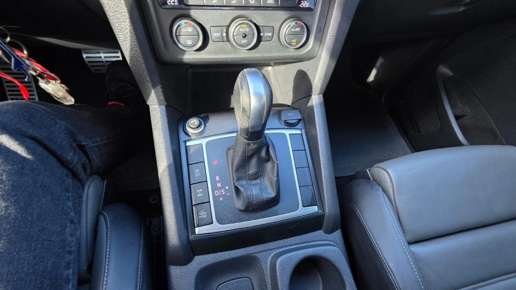 VOLKSWAGEN Amarok - Foto