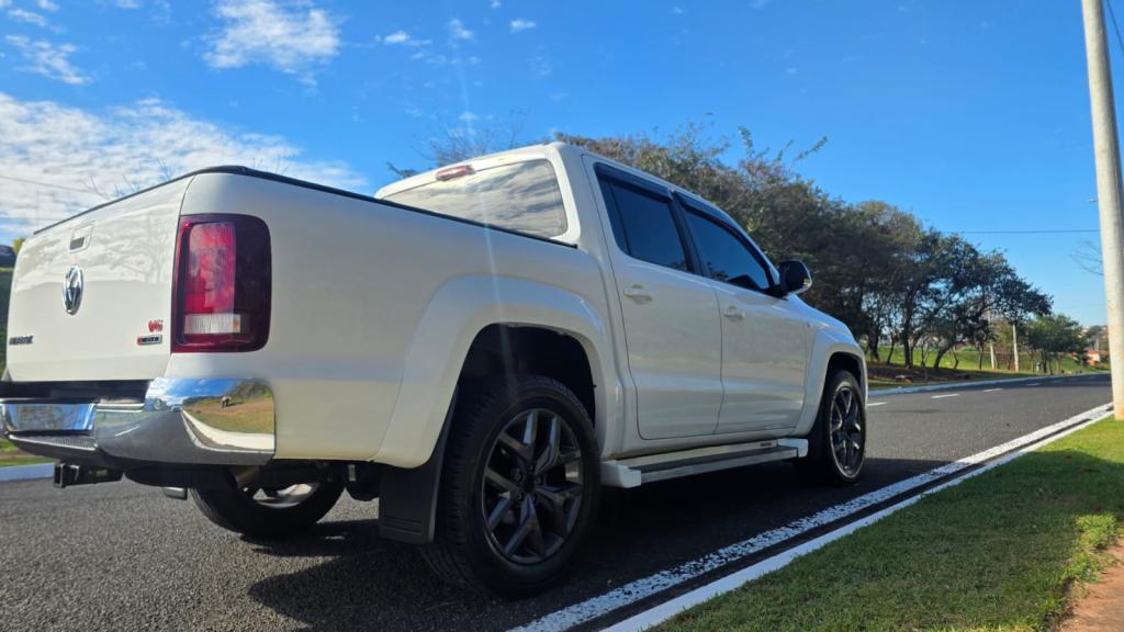 VOLKSWAGEN Amarok - Foto