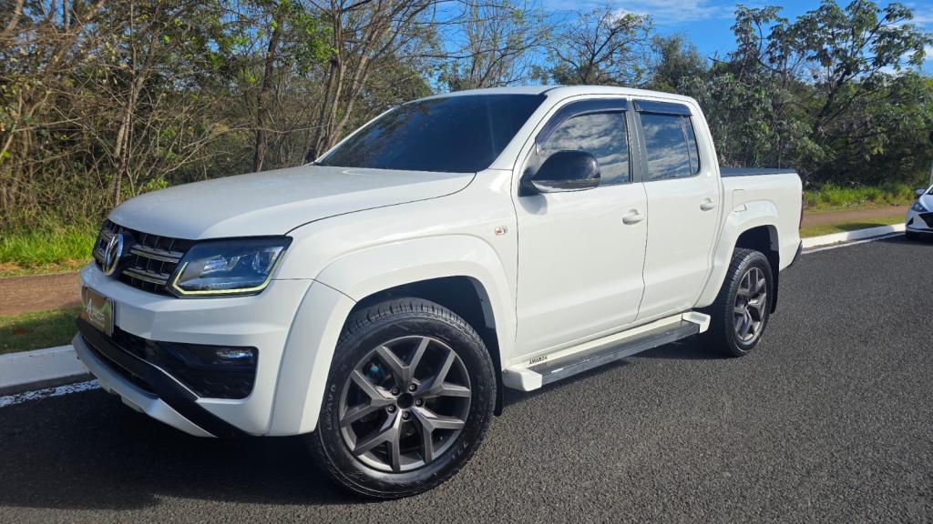 VOLKSWAGEN Amarok - Foto