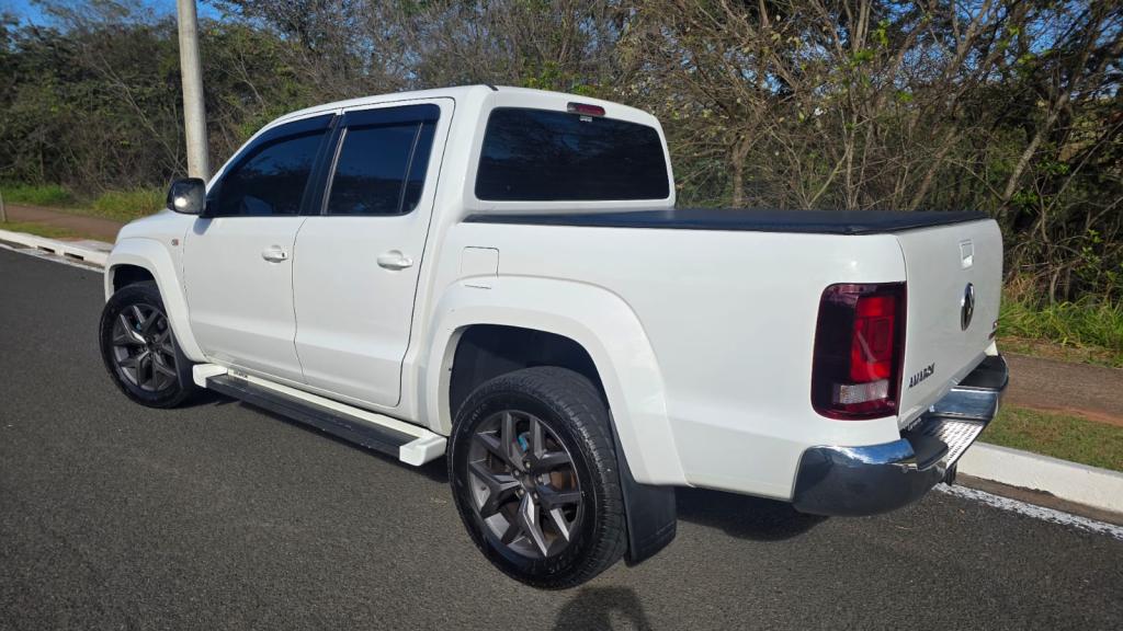 VOLKSWAGEN Amarok - Foto