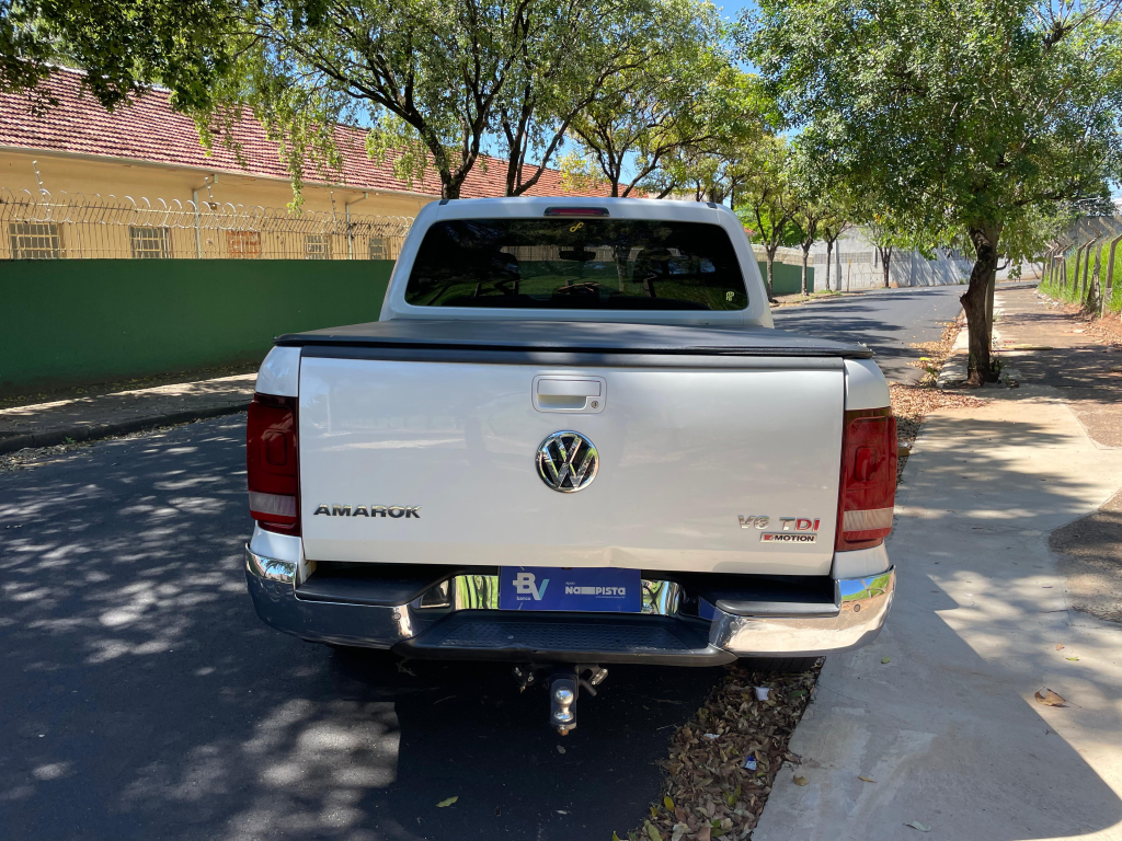 VOLKSWAGEN Amarok - Foto