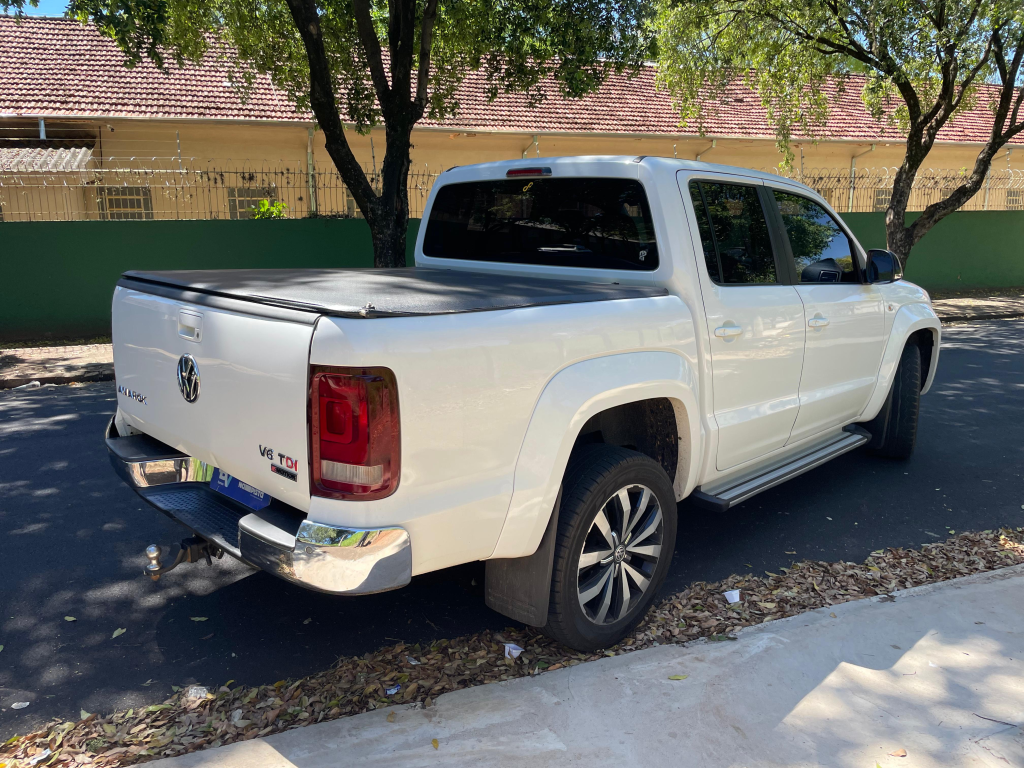 VOLKSWAGEN Amarok - Foto