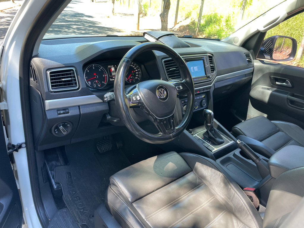 VOLKSWAGEN Amarok - Foto