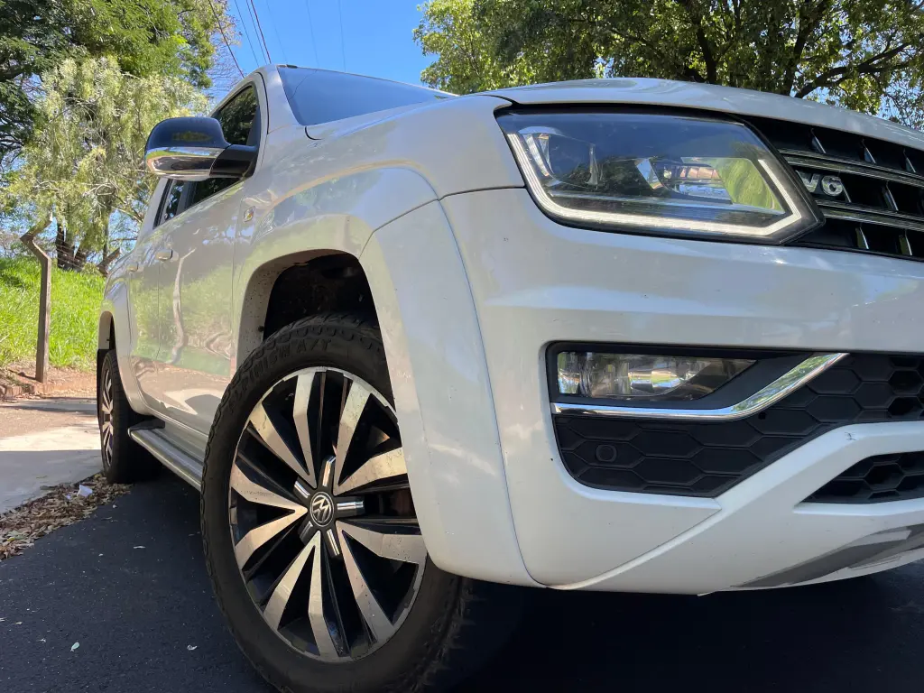 VOLKSWAGEN Amarok - Foto