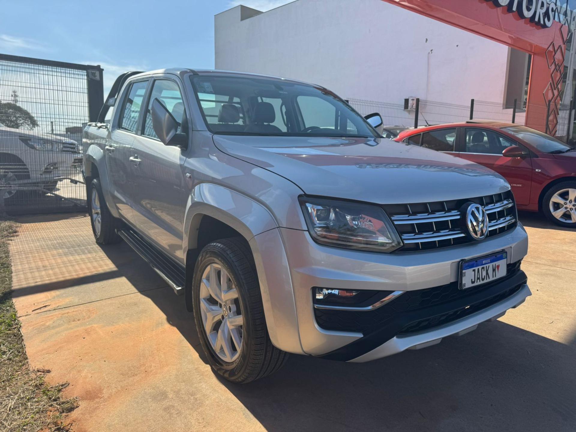 VOLKSWAGEN Amarok - Foto