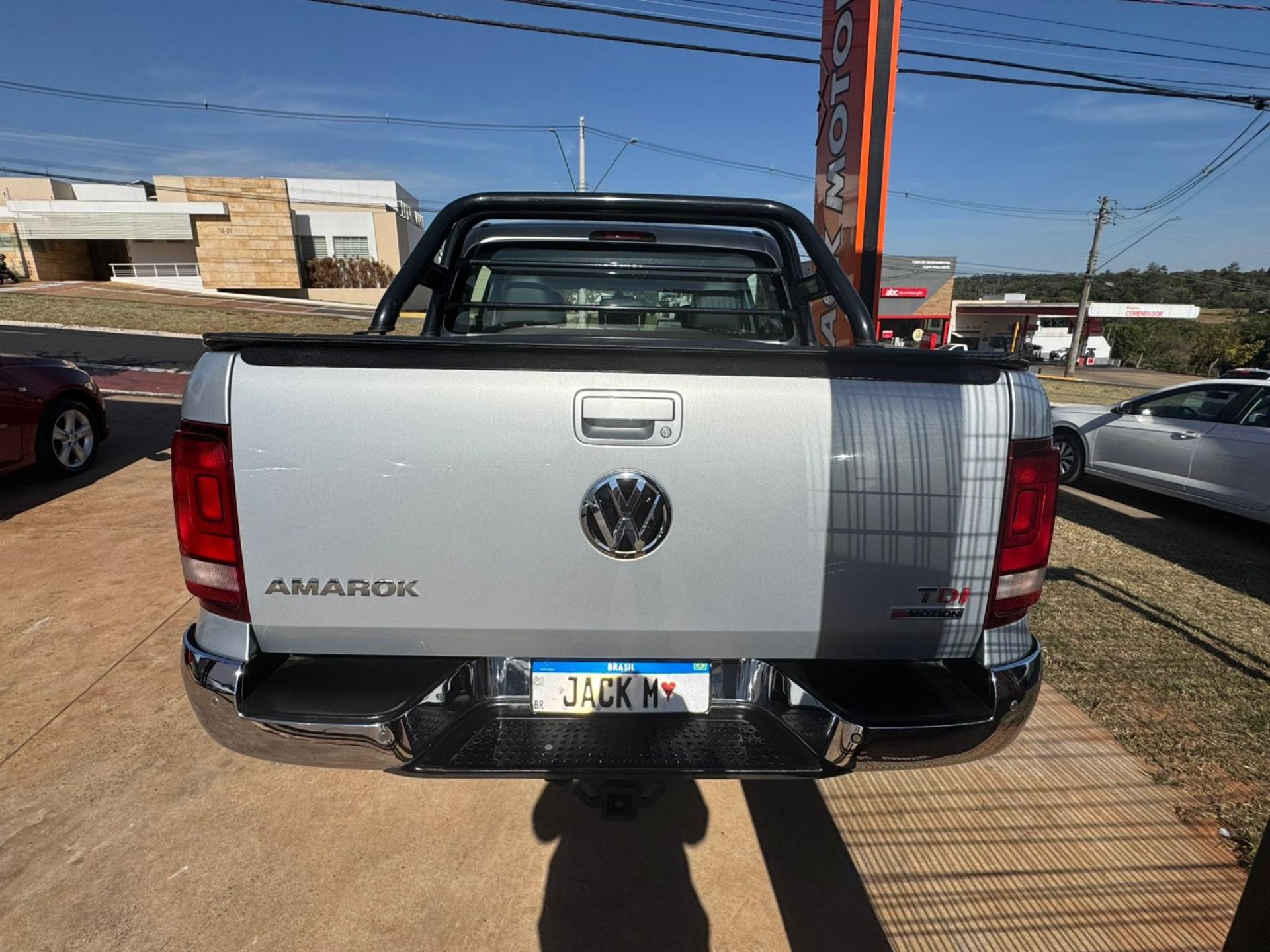 VOLKSWAGEN Amarok - Foto