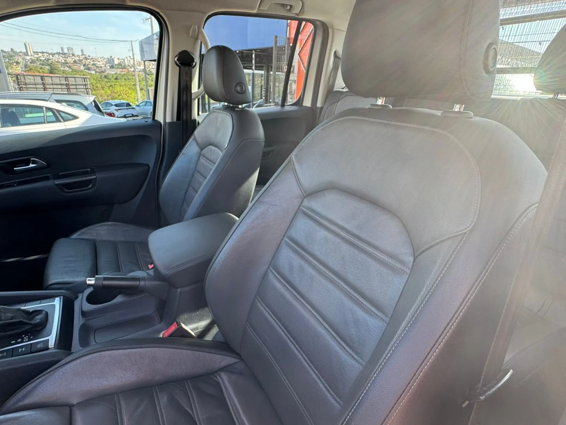 VOLKSWAGEN Amarok - Foto