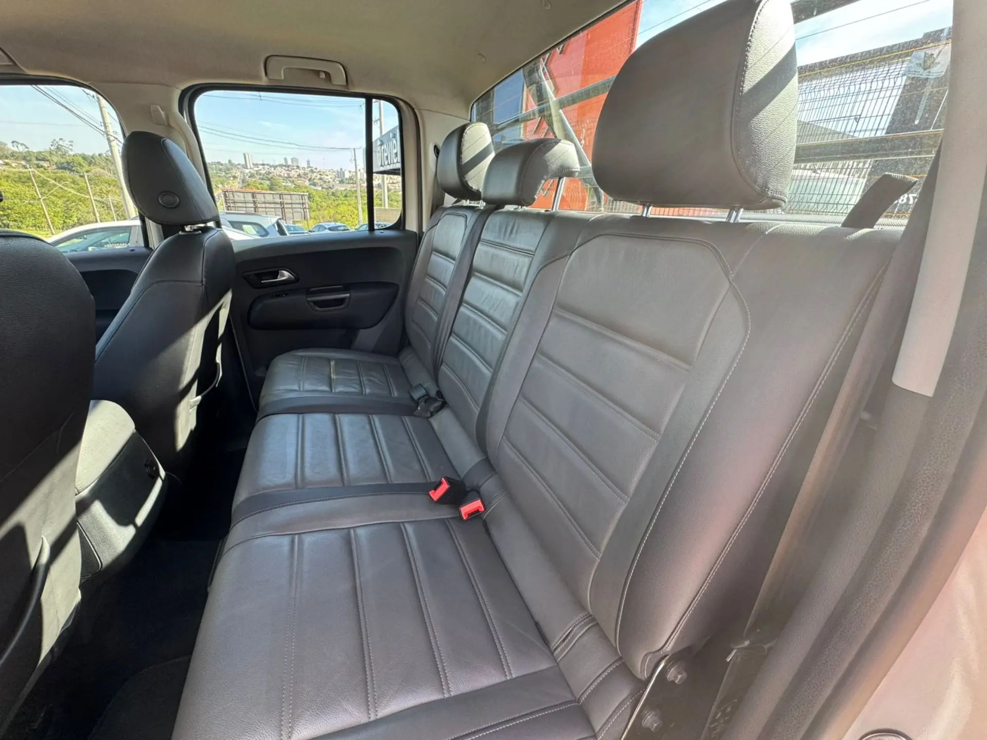 VOLKSWAGEN Amarok - Foto