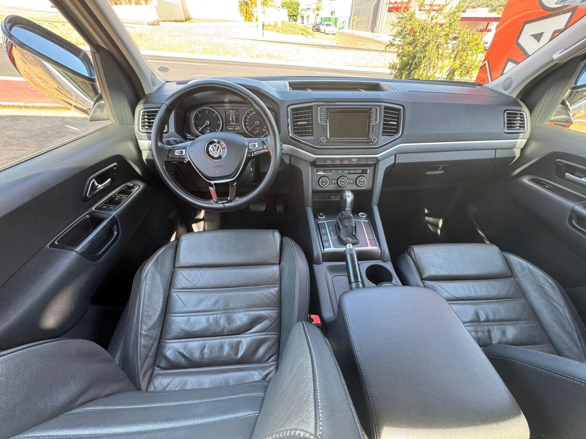 VOLKSWAGEN Amarok - Foto