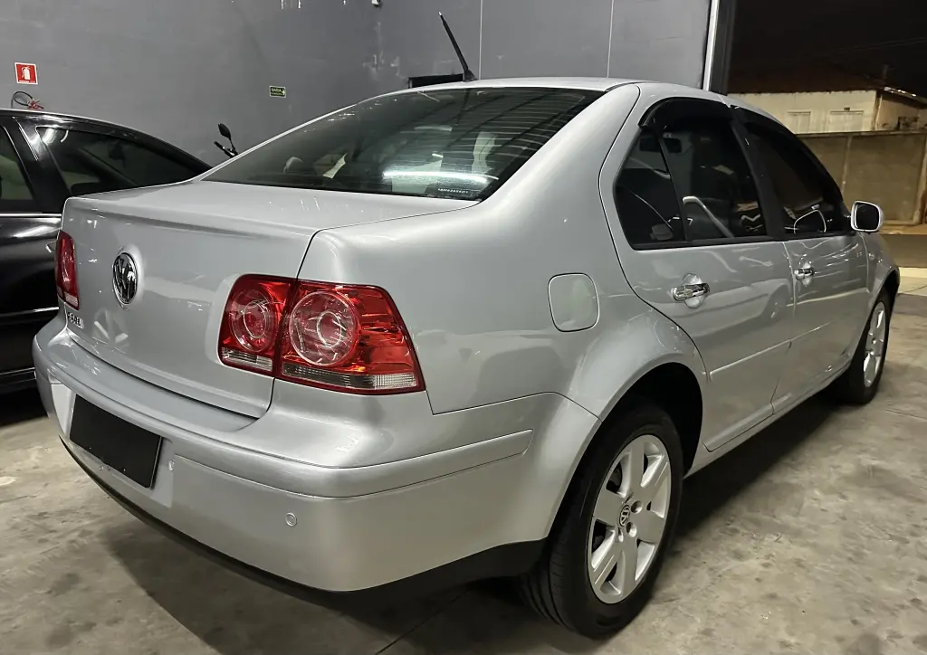 VOLKSWAGEN Bora - Foto