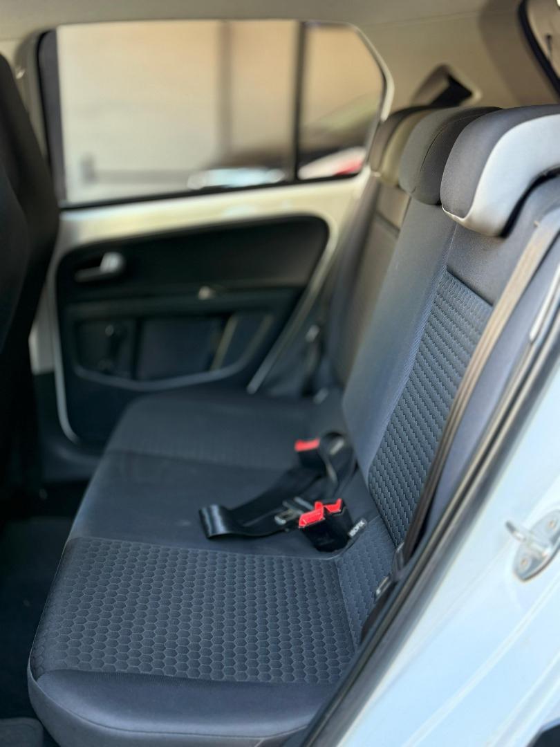 VOLKSWAGEN Cross UP - Foto