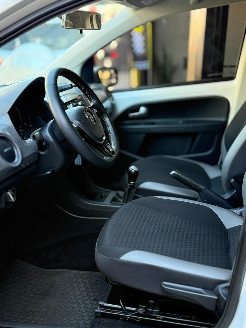 VOLKSWAGEN Cross UP - Foto