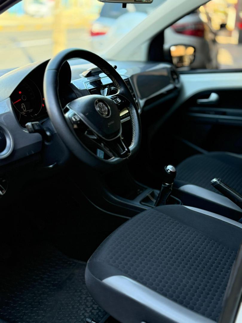 VOLKSWAGEN Cross UP - Foto