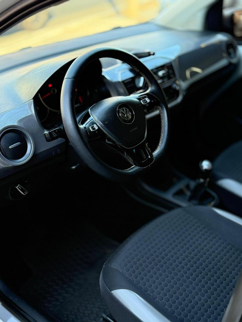 VOLKSWAGEN Cross UP - Foto