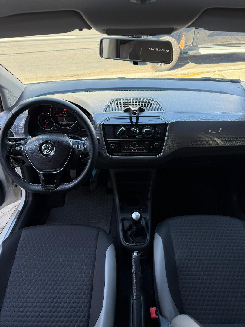 VOLKSWAGEN Cross UP - Foto