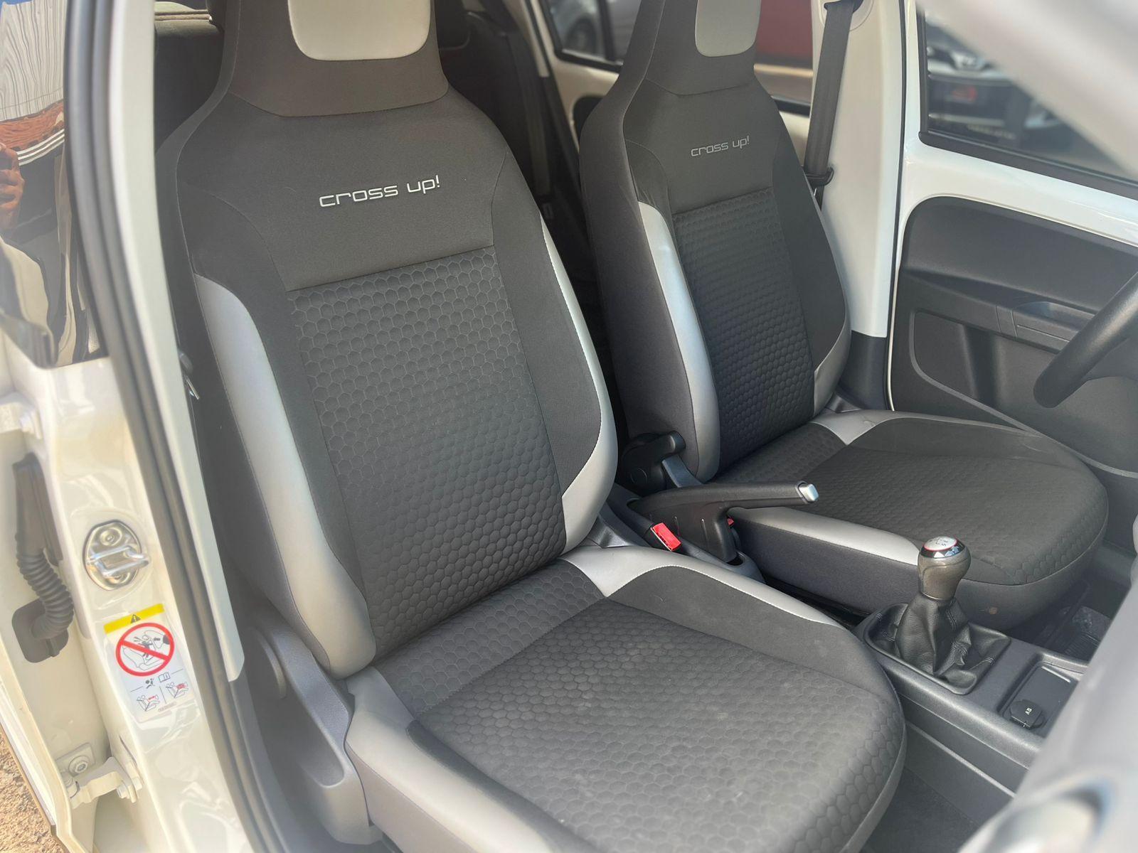 VOLKSWAGEN Cross UP - Foto