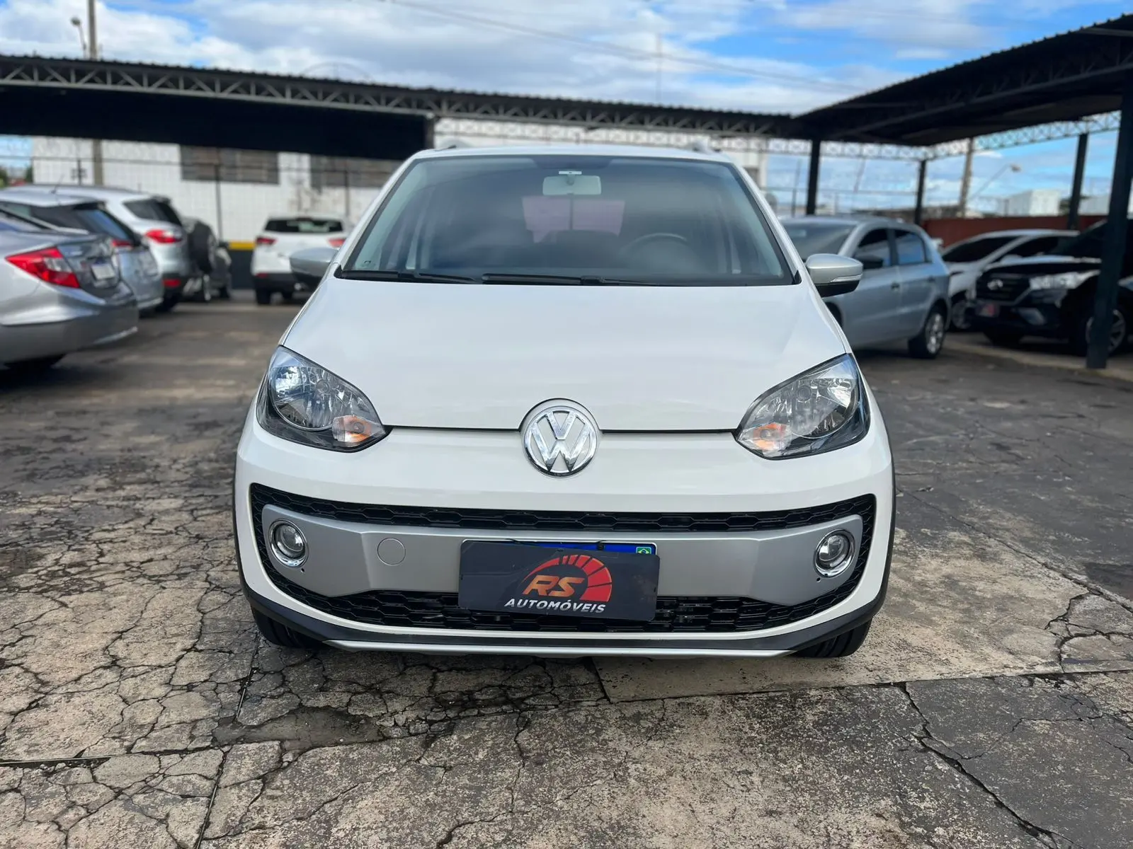 VOLKSWAGEN Cross UP - Foto
