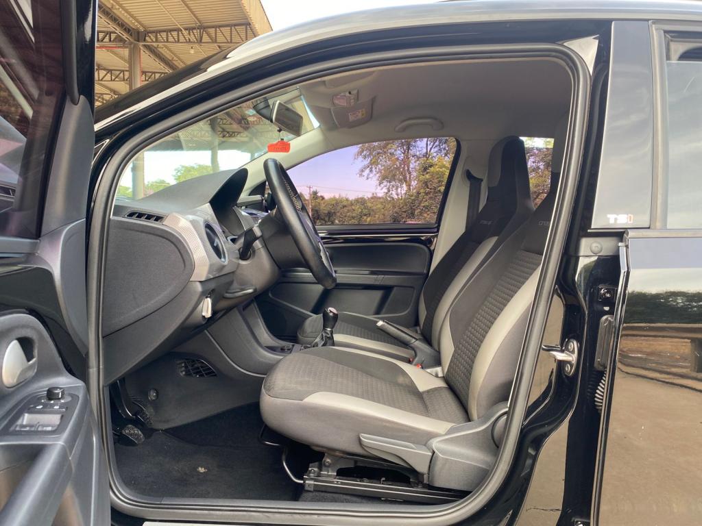 VOLKSWAGEN Cross UP - Foto