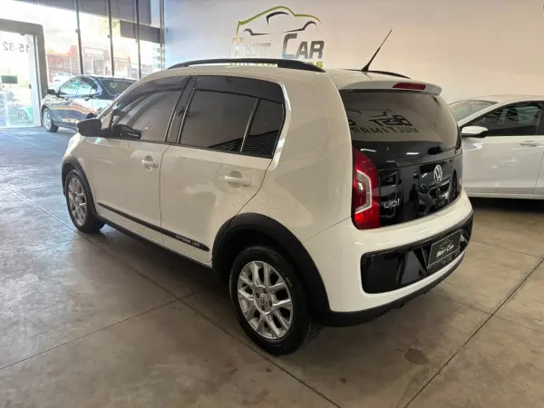 VOLKSWAGEN Cross UP - Foto