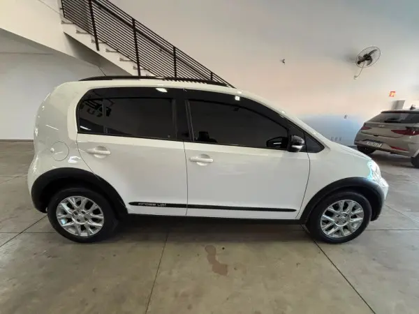 VOLKSWAGEN Cross UP - Foto