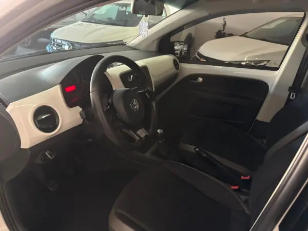 VOLKSWAGEN Cross UP - Foto