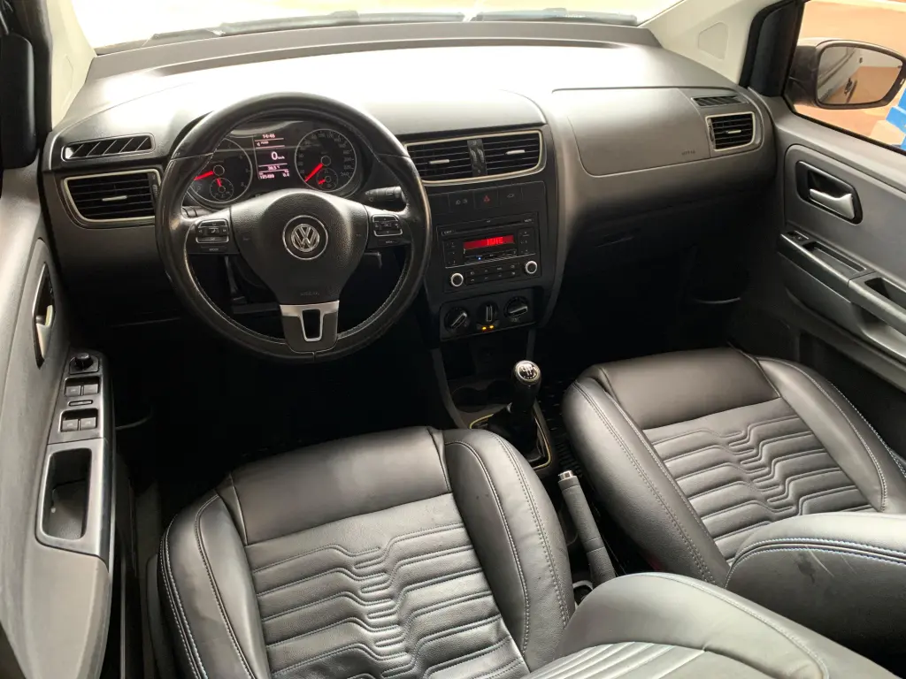 VOLKSWAGEN Crossfox - Foto