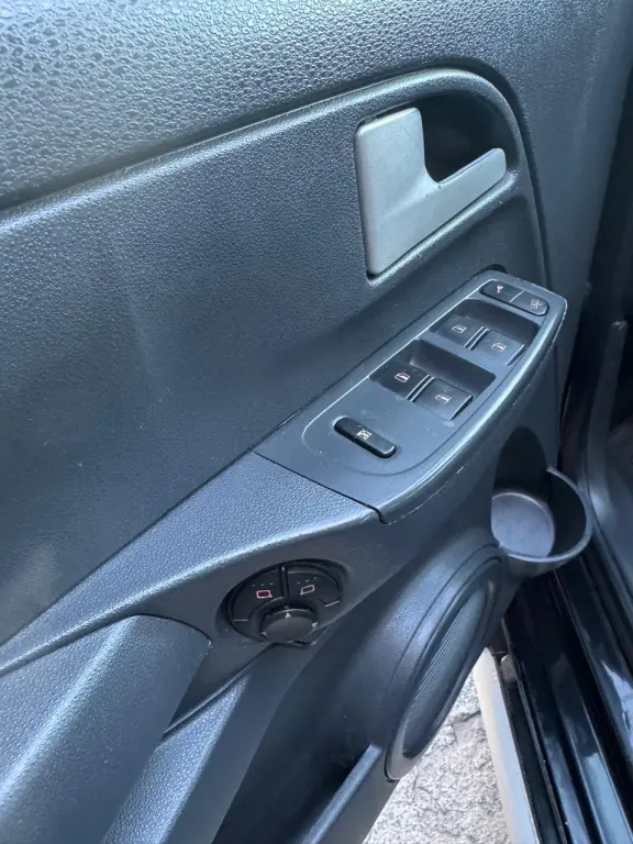 VOLKSWAGEN Crossfox - Foto