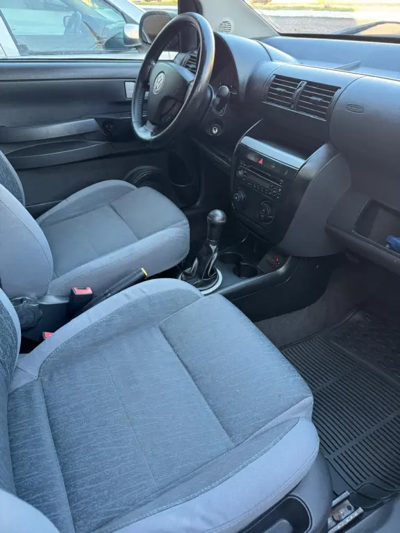 VOLKSWAGEN Crossfox - Foto